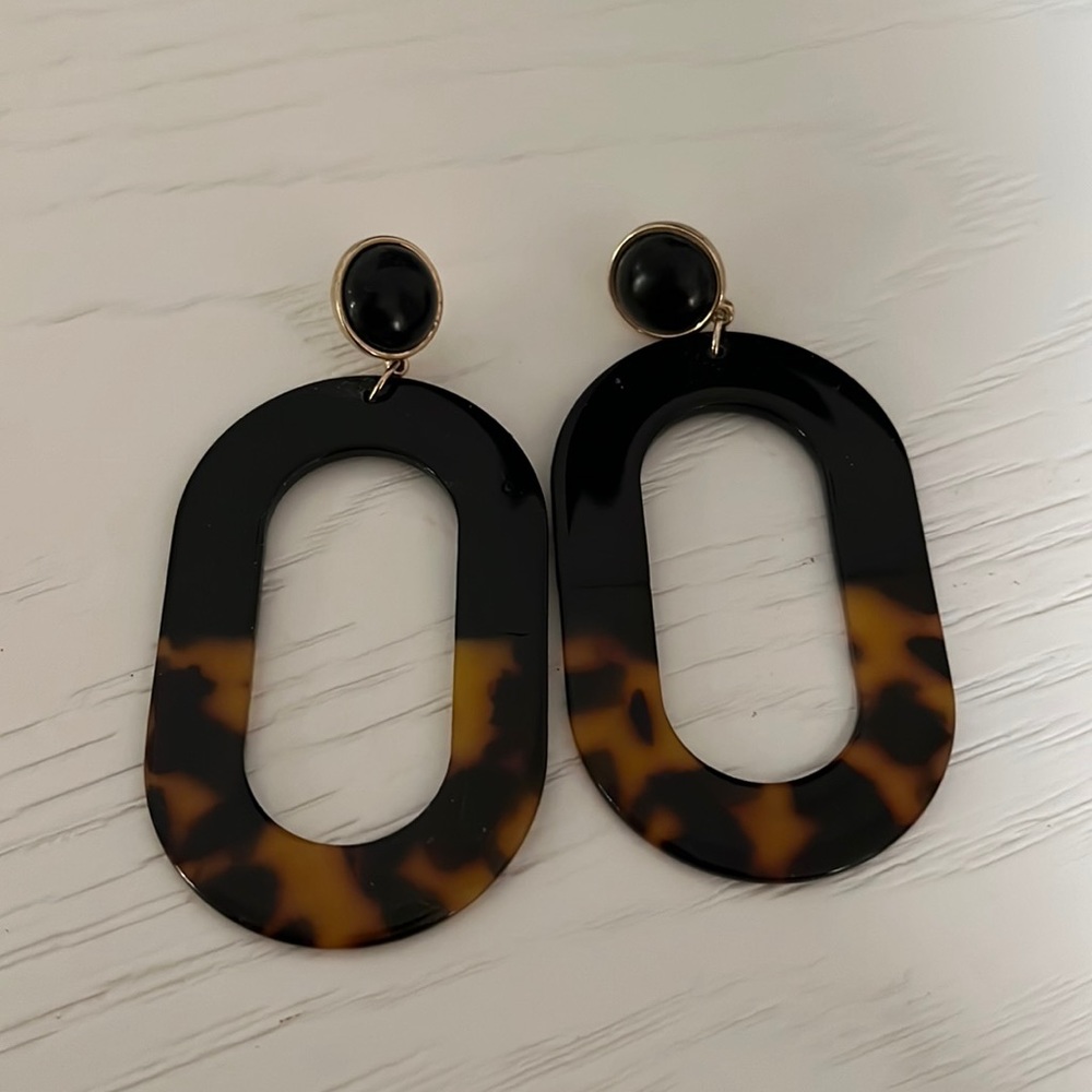 Tortoise shell earrings